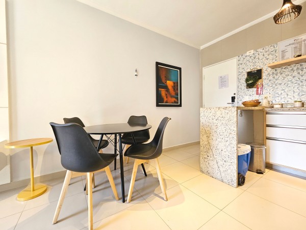 Boulevard Riviera Flat