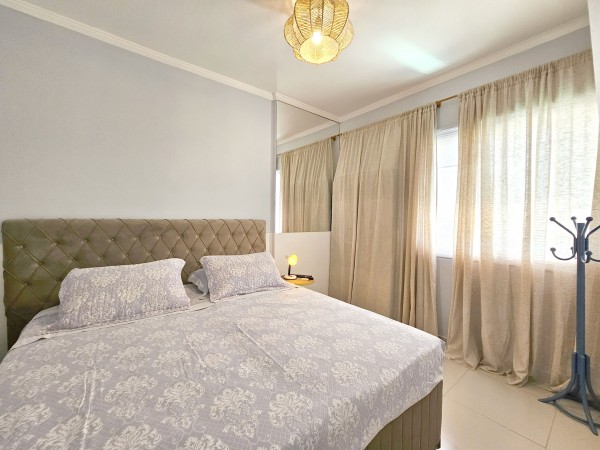 Boulevard Riviera Flat