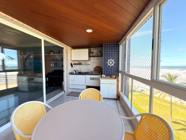 Pé na Areia Frente ao Mar apartamento para aluguel na Riviera